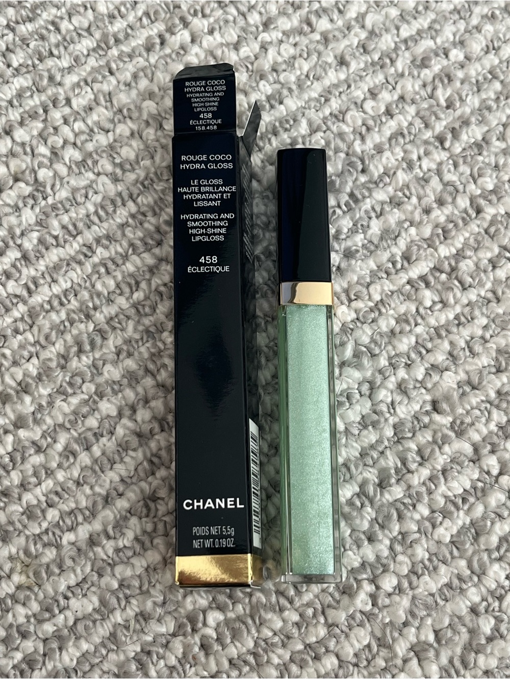 LIMITED EDITION Chanel Rouge Coco Hydra Gloss 458 Eclectique - Mint Green